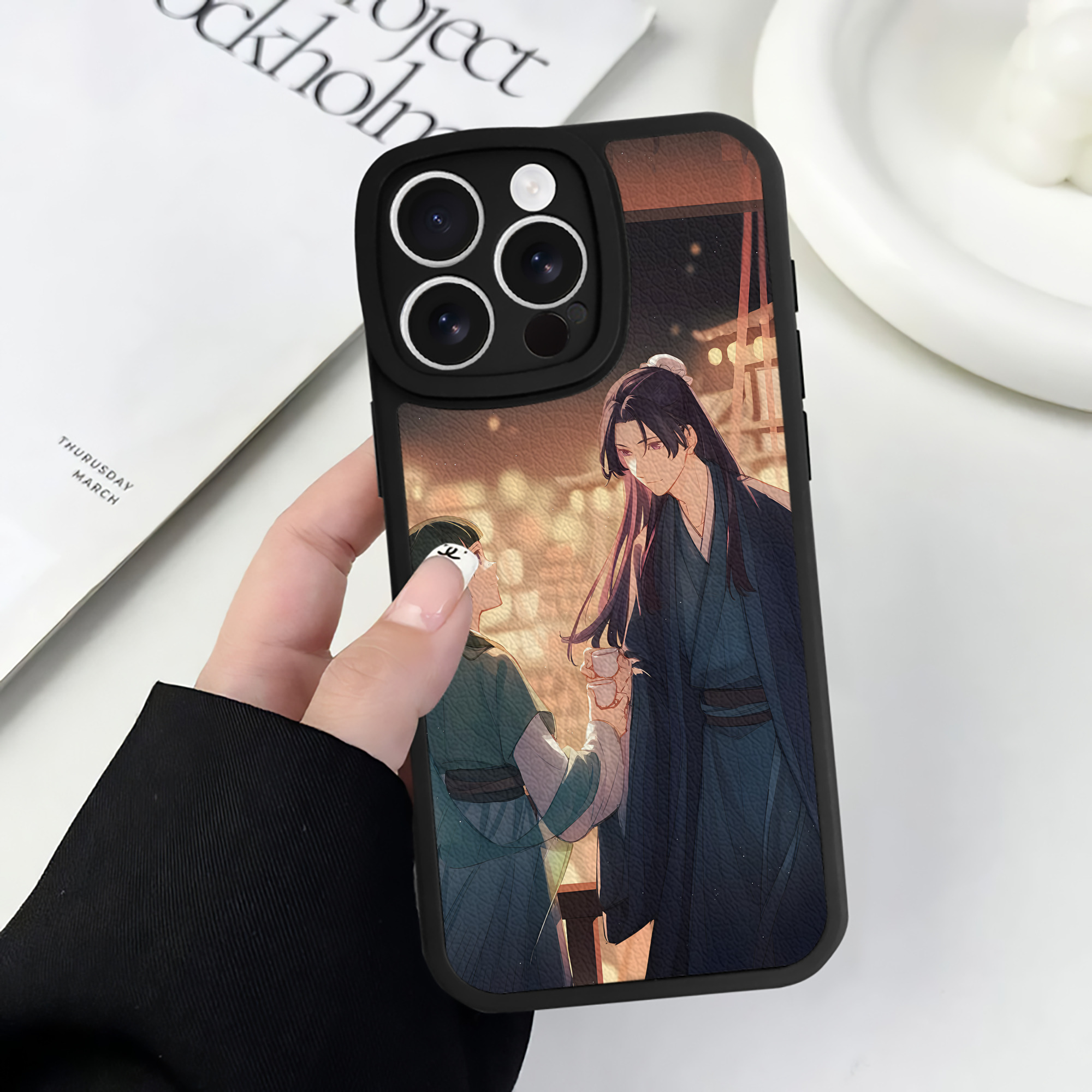 （画像用） 薬屋のひとりごと The Apothecary Diaries 【iPhone 16シリーズ対応】シリコンスマホケース（レザー調） 材質：シリコン
